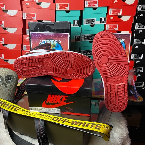 🆕  - Air Jordan Retro 1 Hi - OG Bloodline -  M 12 - Picture 6 of 8
